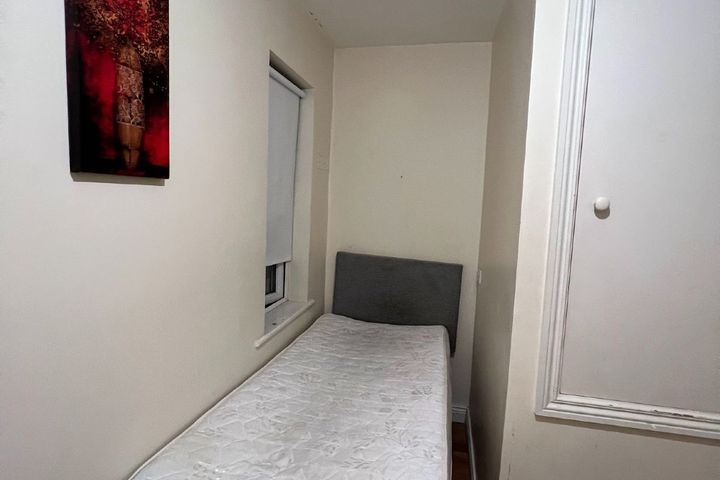 Finglas Glasnevin D11 The Willows PUB, Oldbawn, Dublin 24