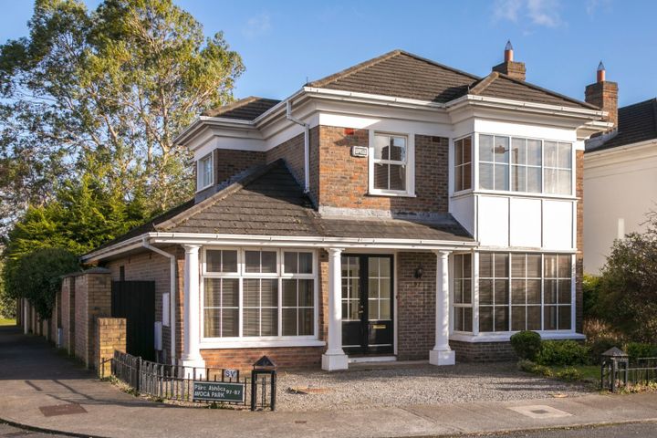 97 Avoca Park, Avoca Ave, Blackrock, Dublin