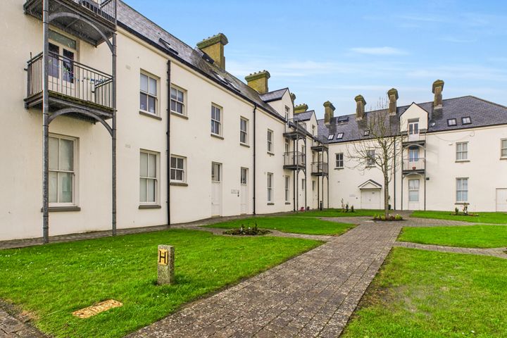 38 Gort An Clochair, Circular Road, Kilkee, Co. Clare, V15Y832