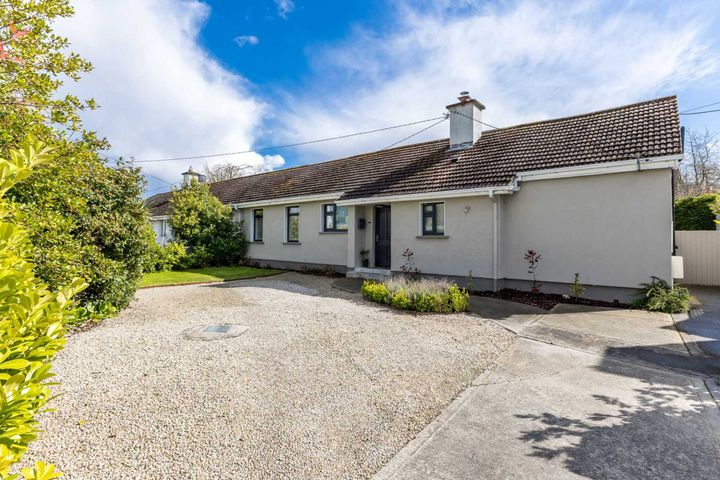 2 Larch Grove, Clonsilla, Dublin, Dublin 15, Dublin