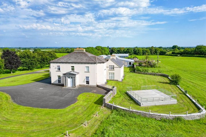 Woodville House On C. 38 Acres, Woodville, Templemore, Co. Tipperary, E41CA40