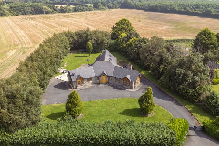 Halverstown, Naas, Carragh, Co. Kildare, W91F6HK