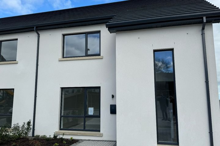 Newtownmountkennedy, Newtownmountkennedy, Co. Wicklow