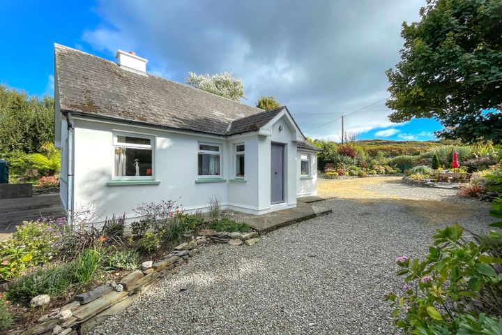 Altar, Toormore, Toormore, Co. Cork, P81X361