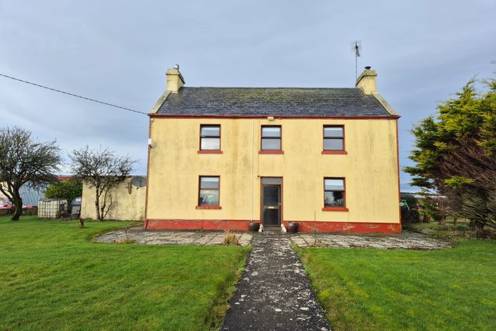 Clough House, Clough South, Cummer, Moneen, Co. Galway, H54VX25