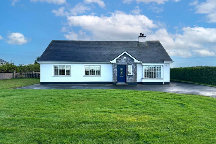 Ballinamona, Menlough,, Ballinasloe, Co Galway., H53KH22