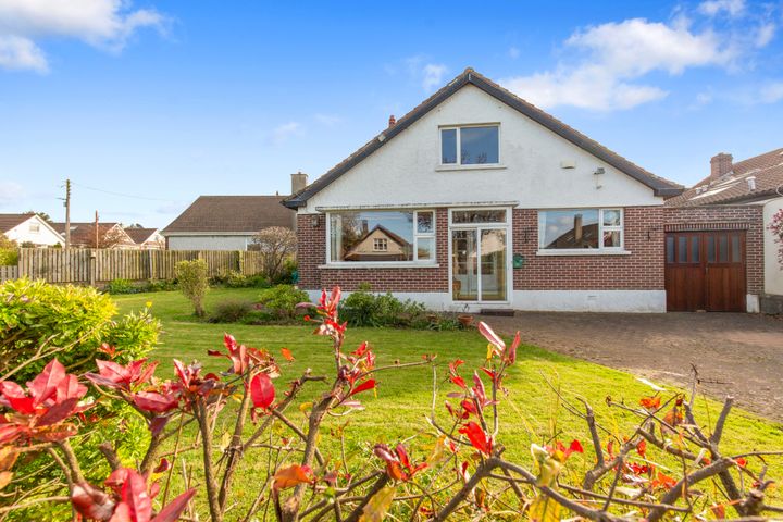 St Helier, 9 Avondale Park, Killiney, Dublin