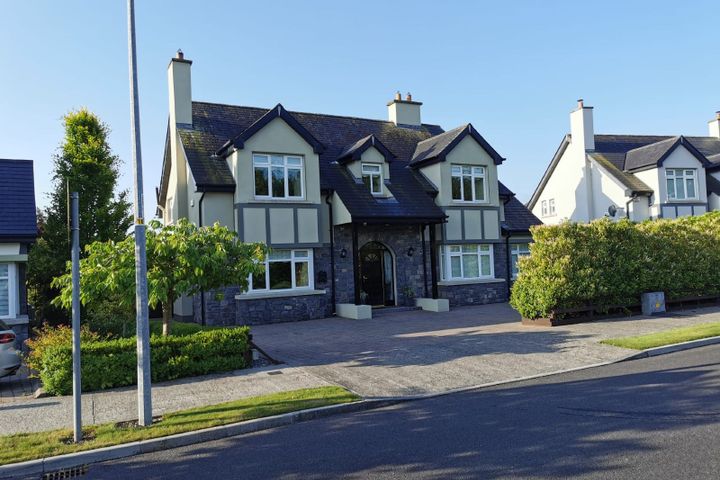 6 Cois Abhainn, Multyfarnham, Mullingar, Multyfarnham, Co. Westmeath, N91R9F4