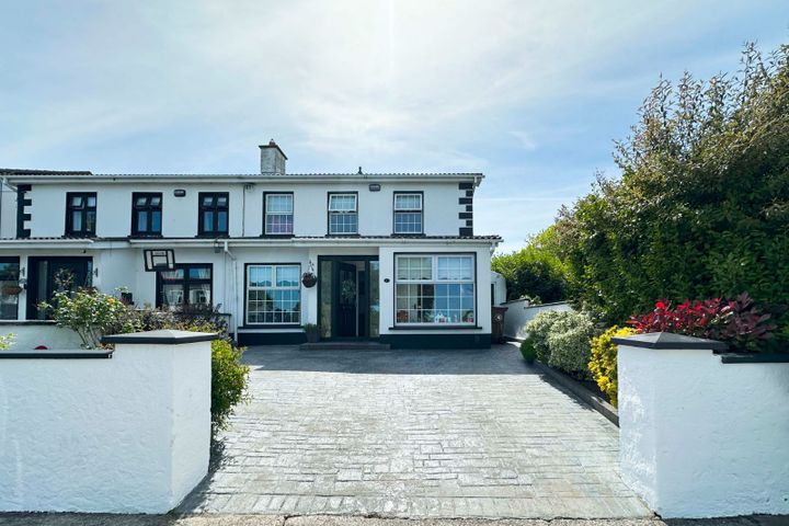 17 The Drive, Kingswood Heights, Kingswood, Dublin 24, D24V5YX