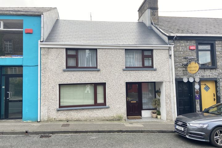 Upper Chapel Street, Castlebar, Castlebar, Co. Mayo, F23E732