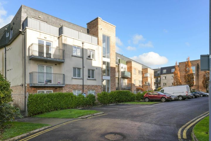 37 Eaton Green, Rathcoole, Co. Dublin, Rathcoole, Co. Dublin