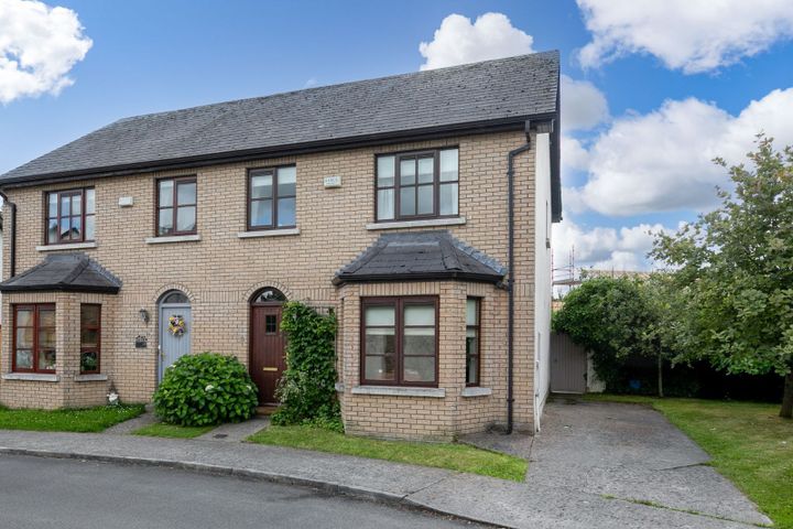 19 The Green, Cnoc Na Gréine, Kilcullen, The Curragh, Co. Kildare, R56HP90