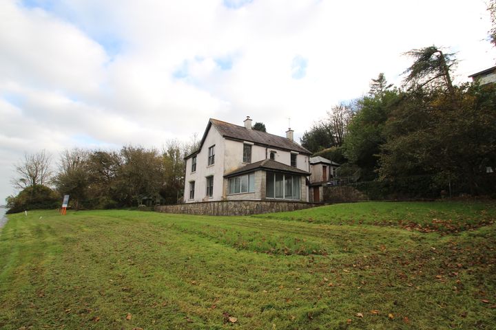 Camden Lodge, Point Road, Crosshaven, Cork