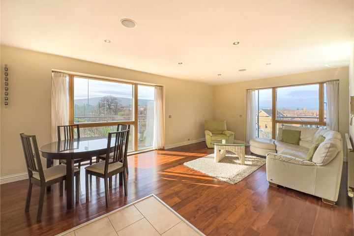 12 Hazelbrook, Upper Kilmacud Road, Dublin 14, Dublin 14, Dublin