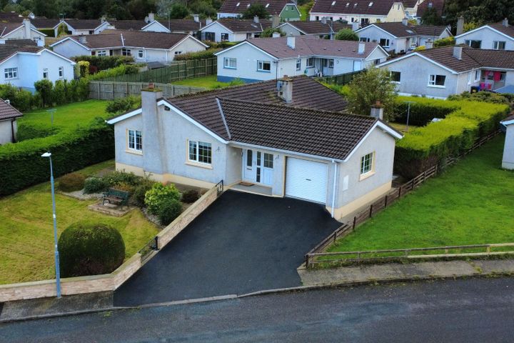 13 Knocknamona Park, Letterkenny, Letterkenny, Co. Donegal, F92Y75C