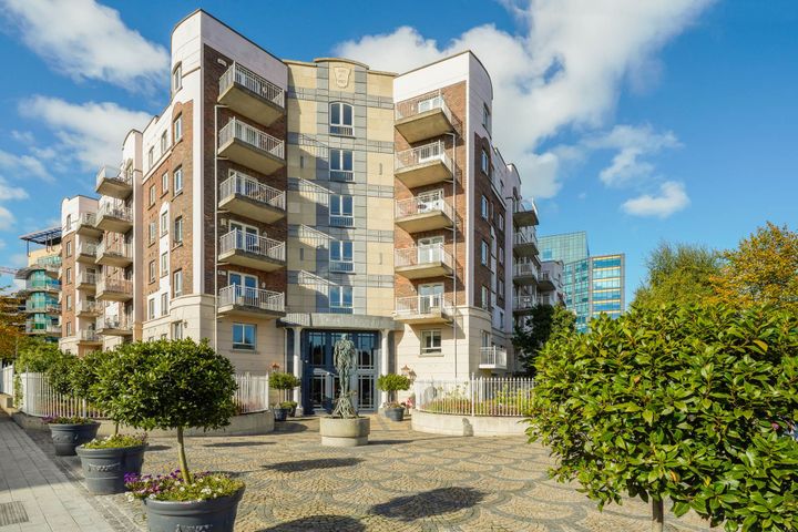 65 The Lansdowne, Pembroke Square, Grand Canal Street Upper, Dublin 4, D04K135