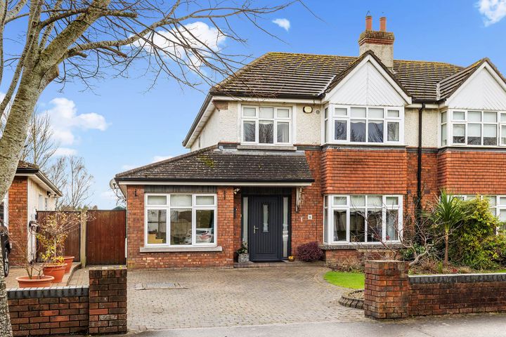 8 Priory Crescent, St Raphael`s Manor, Celbridge, Co. Kildare, W23W254