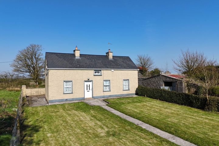 Residence on c. 1.30 Acres, Castleteheen, Castlerea, Co. Roscommon, F45K304