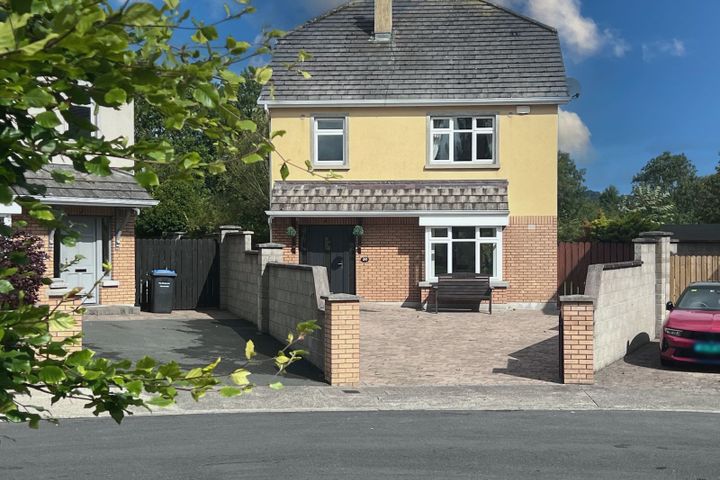 30 An Choill Rua, Paulstown, Co. Kilkenny, R95Y102