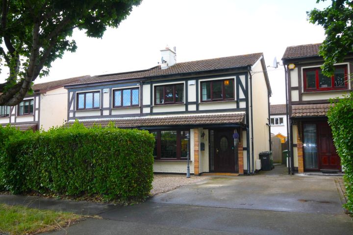 3 The Lawn, Woodbrook Glen, Bray, Co. Dublin, A98D799