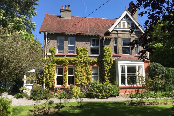 Heather Lodge, Kerrymount Ave, Foxrock Dublin 18, Dublin 18, Dublin