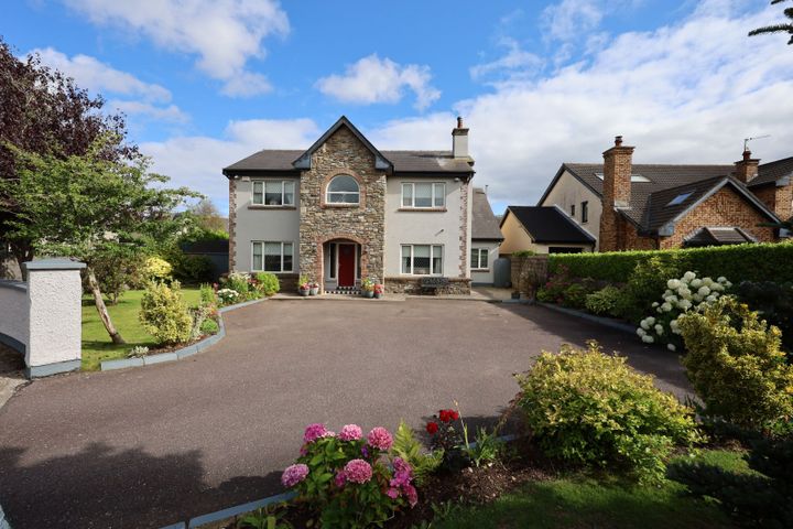 17 The Monks, Pipers Cross, Carrigaline, Co. Cork, P43KW84