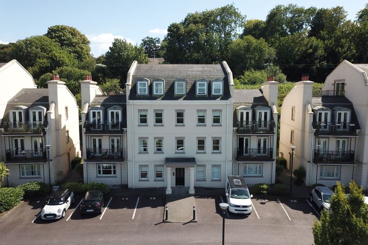 Apartment 9, Estuary Court, Rochestown, Co. Cork, T12HR25