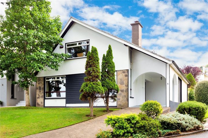 5 Ullardmor, Ardeevin Rd, Dalkey, Dublin