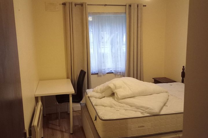 Town Court Apt, Shannon., Shannon, Co. Clare