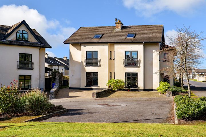 17 Ashthorn Avenue, Headford, Co. Galway, H91P93R