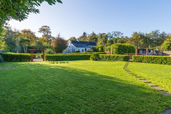 Jacoma, Tay Road, Carrignafoy, Cobh, Co. Cork, P24TD30