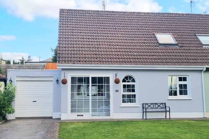 4 Hawthorn Dr, Crinkle, Birr, Offaly