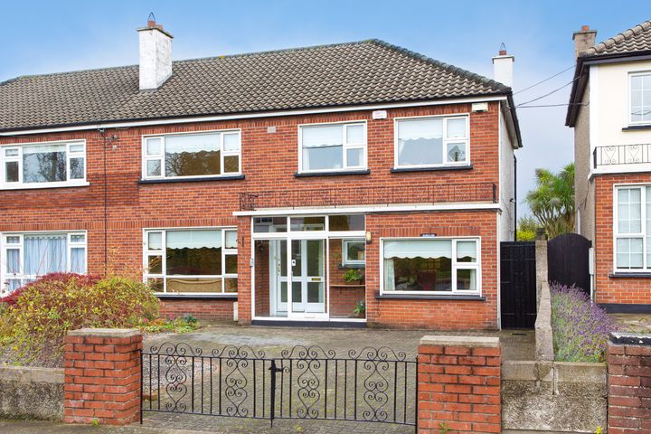 Roskilde, 12 Upper Carysfort Ave, Blackrock, Dublin