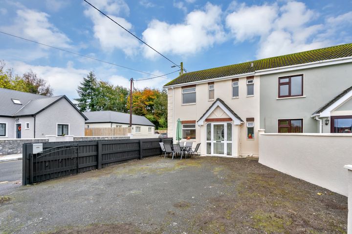 Avonbeg, Suncroft Road, Brownstown Lower, Curragh, Co. Kildare, R56FX52