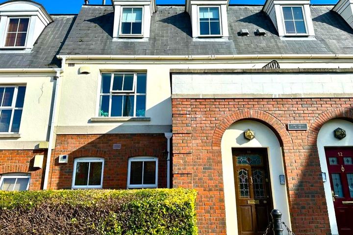 10 Le Brett Terrace, Rathfarnham Gate, Rathfarnham, Dublin 14, Dublin