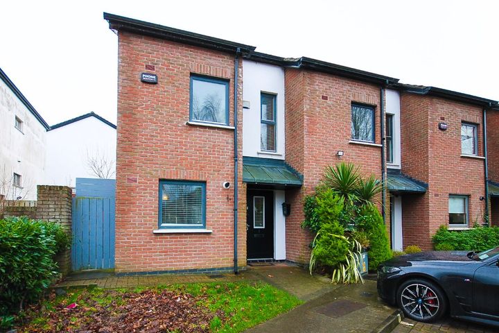 1 Hunters Parade, Hunters Wood, Ballycullen, Dublin 24, D24P4F3