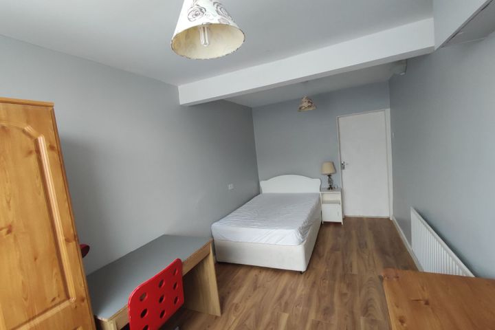 9 Lismore park, Waterford City Centre