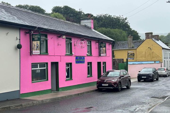 Dannys Bar, Main Street, Broadford, Co. Clare, V94E262