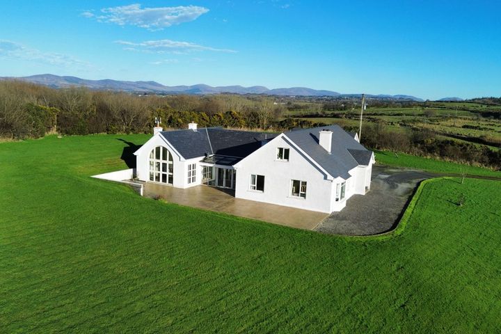 Tullyvoose, Mountcharles, Mountcharles, Co. Donegal, F94P9R9