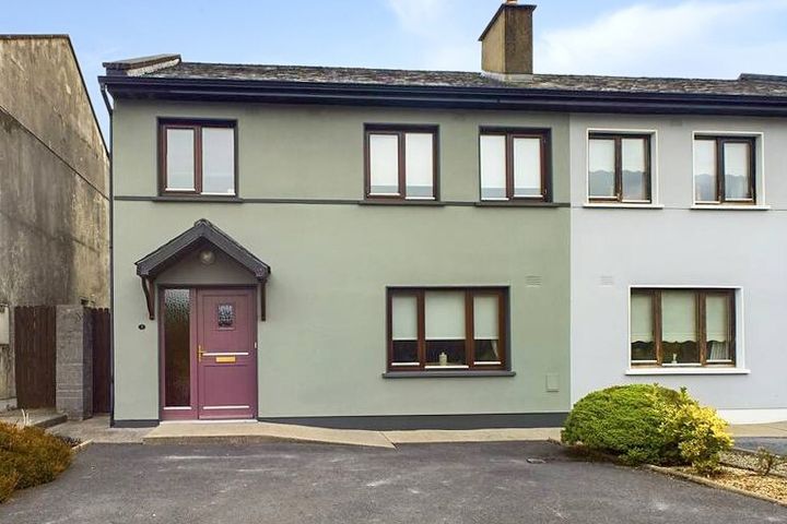 9 Cois Eilbhe, Lisdoonvarna, Co Clare, V95VY04