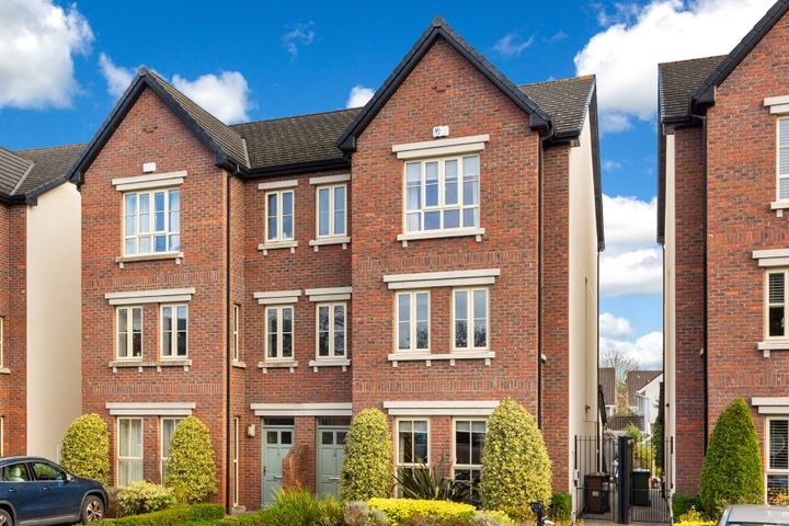 14 Bracken Park Drive, Castleknock, Dublin 15, D15Y181