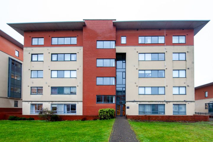 64 West Courtyard, Tullyvale, Cherrywood, Co. Dublin, D18A993