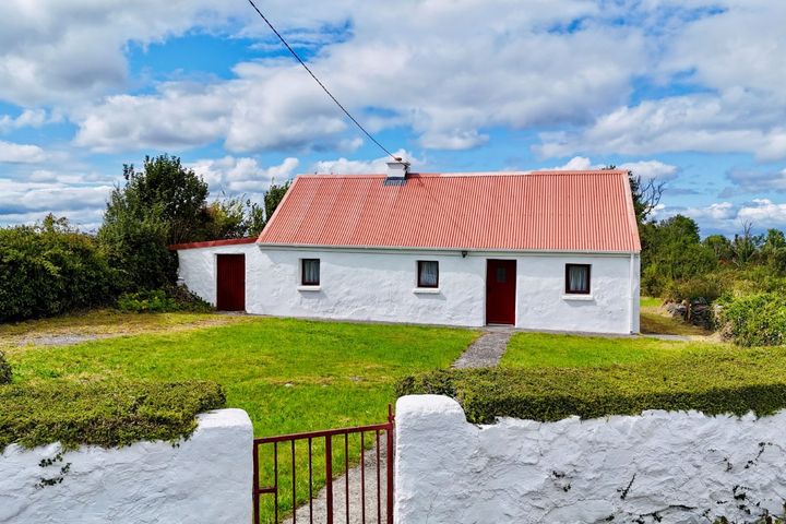Barney's Cottage, Ardnasillagh, Oughterard, Co Galway, H91Y9XA