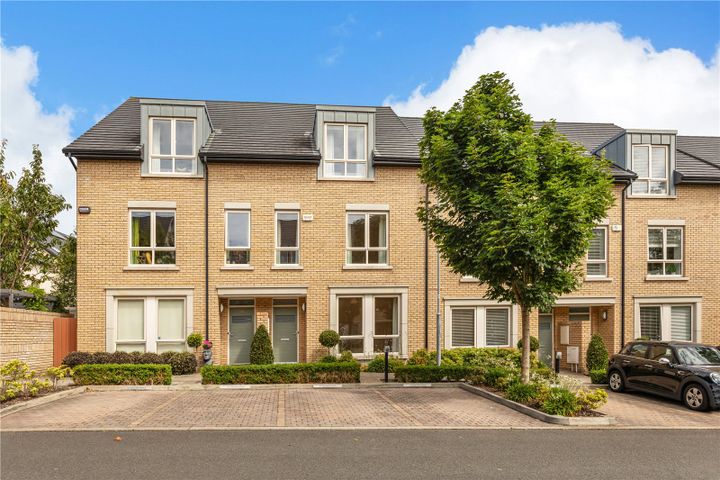 57 Roseland Avenue, Cualanor, Upper Glenageary Road, Dublin