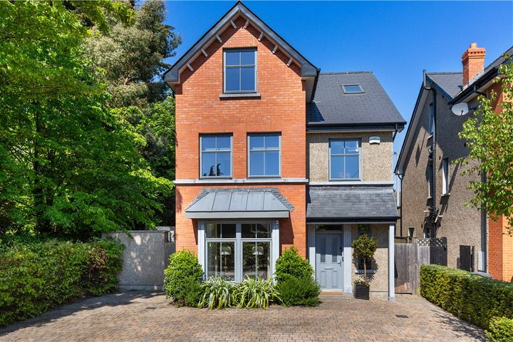 1 Stanford Park, Westminster Road, Foxrock, Dublin 18, D18V9F2
