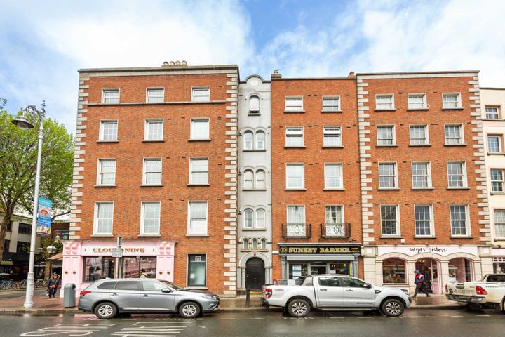 64 Bachelors Walk, Dublin  1, D01V384