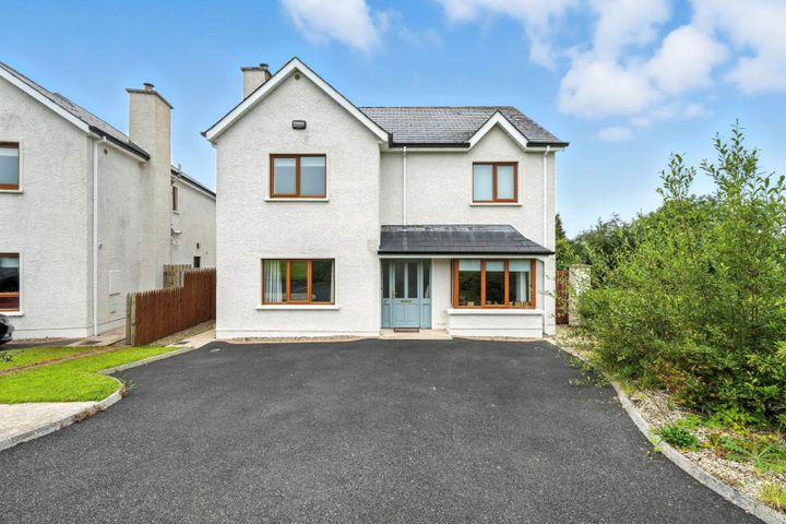27 Wood Green, Forest Park, Dromahair, Co. Leitrim, F91T9F5