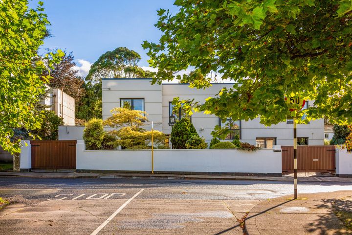 Iniscealtra, Killiney Rd, Killiney, Dublin