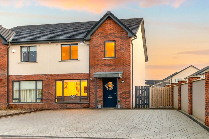 46 Rosetree Green, Curragh Farm, Newbridge, Co. Kildare, W12XH60