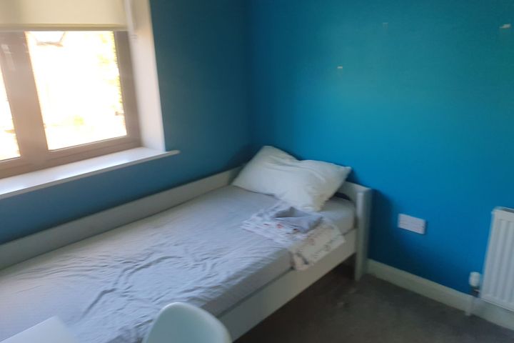 ROOM FOR STUDENT 3 Elder Heath Court, Dublin 24, Kiltipper, Dublin 24